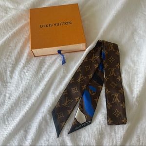 Authentic Louis Vuitton Monogram Bandeau (twilly)
